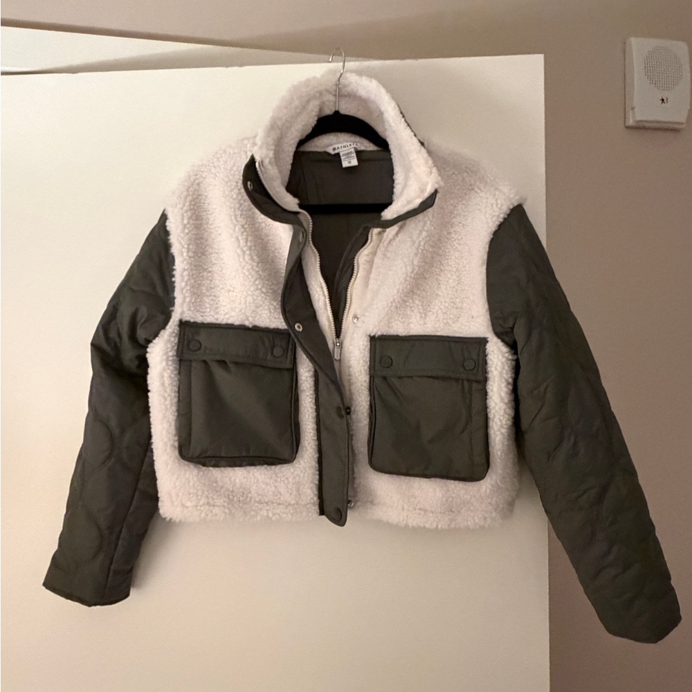 Athleta Cream Sherpa Jacket with Olive Green Quilted Sleeves